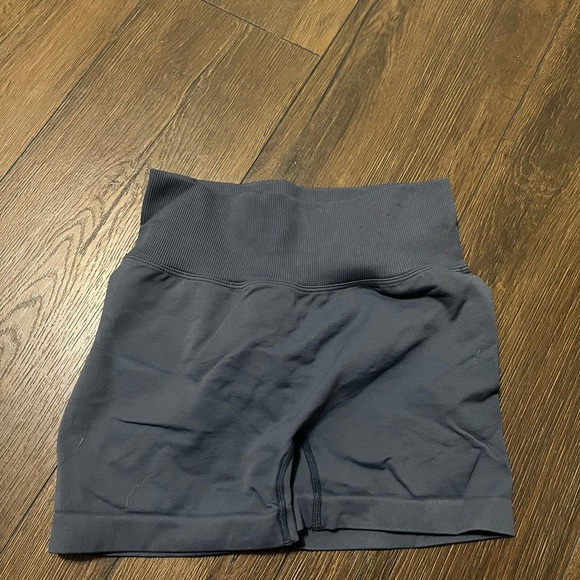 Suuksess Workout Shorts - Picture 2 of 2